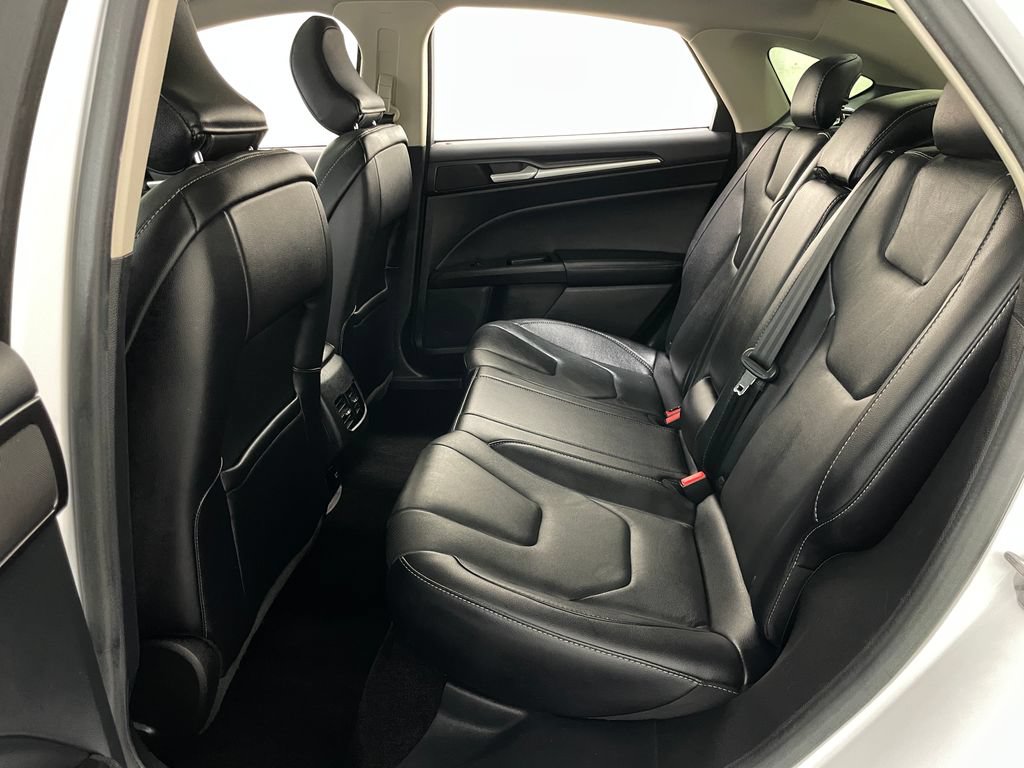 Used 2017 Ford Fusion Titanium FWD image 13