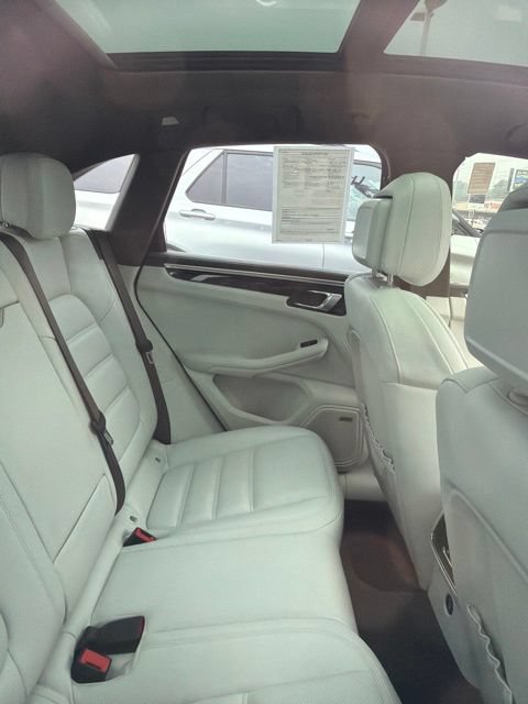 Used 2018 Porsche Macan S AWD/4WD image 5