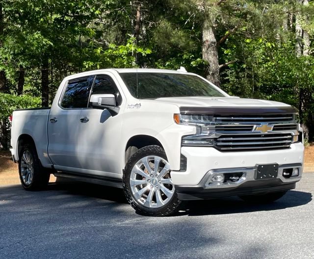 Used 2019 Chevrolet Silverado 1500 High Country w/ Technology Package AWD/4WD image 9