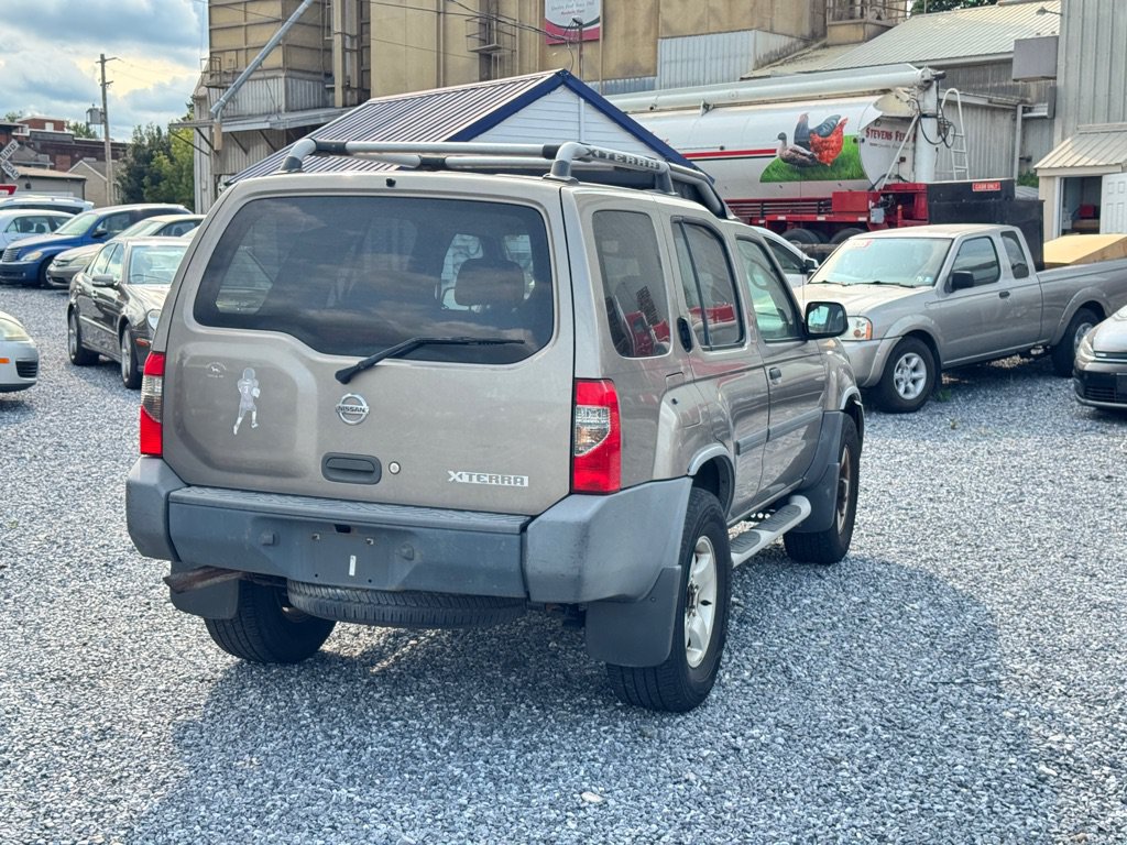 Used 2004 Nissan Xterra XE AWD/4WD image 5