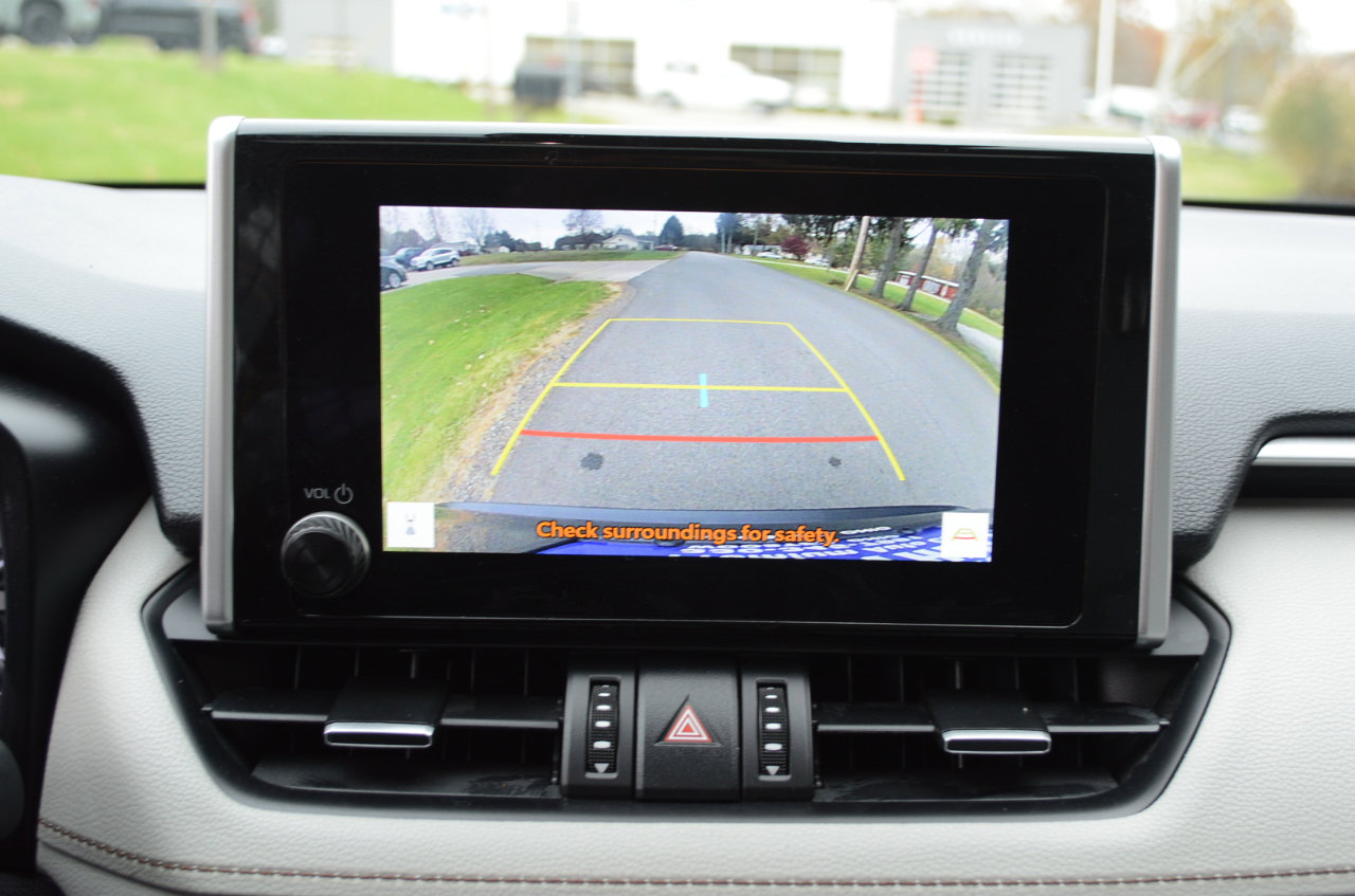 Used 2025 Toyota RAV4 XLE Premium image 26