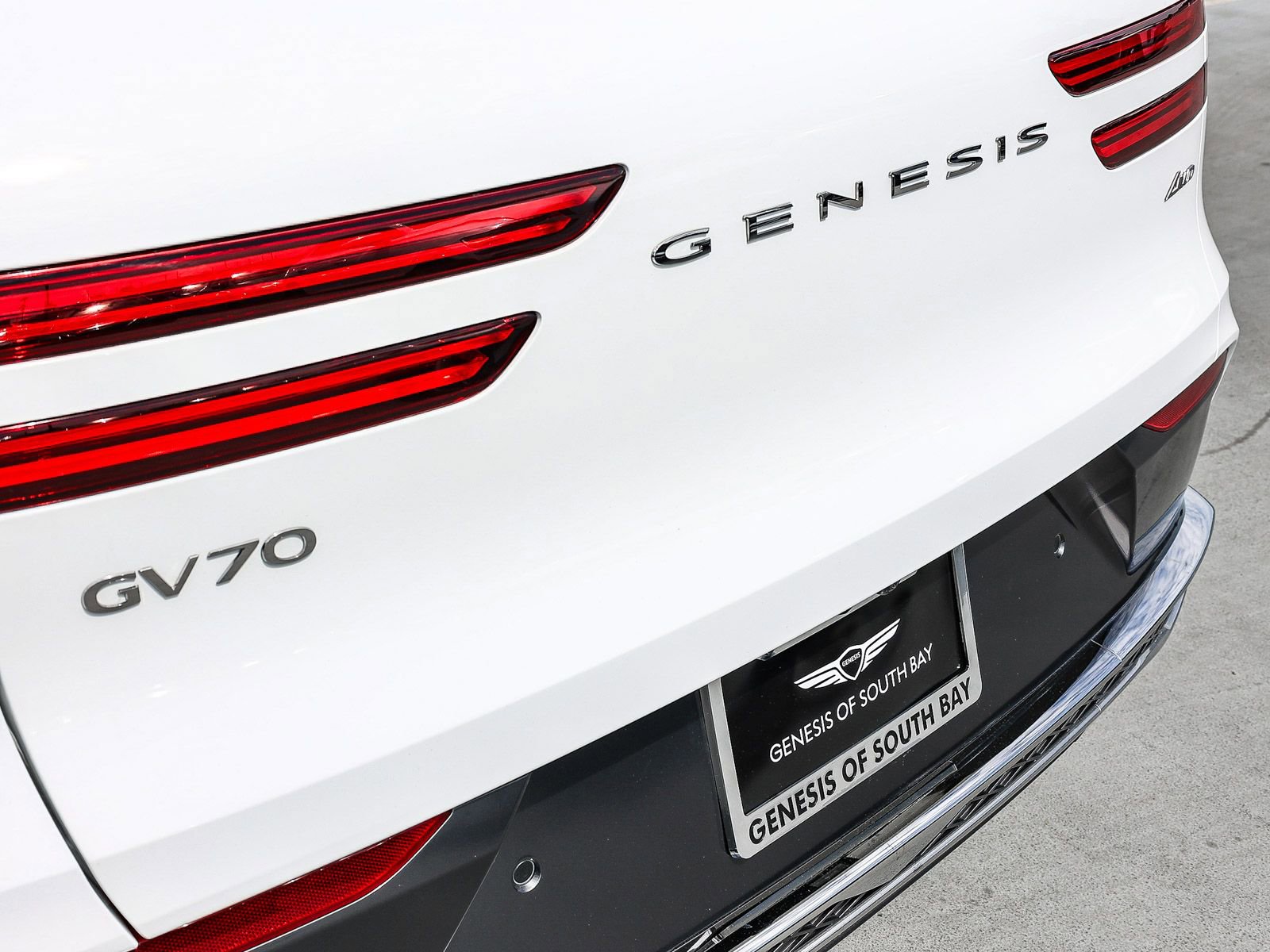 Used 2026 Genesis GV70 2.5T Select image 7