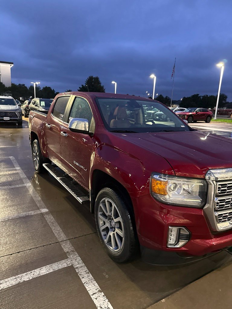 Used 2022 GMC Canyon Denali AWD/4WD image 2