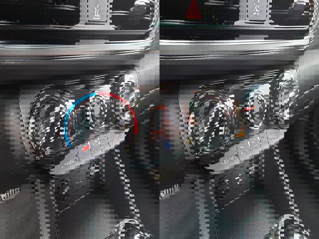 Used 2023 Hyundai Kona SEL w/ Cargo Package image 16