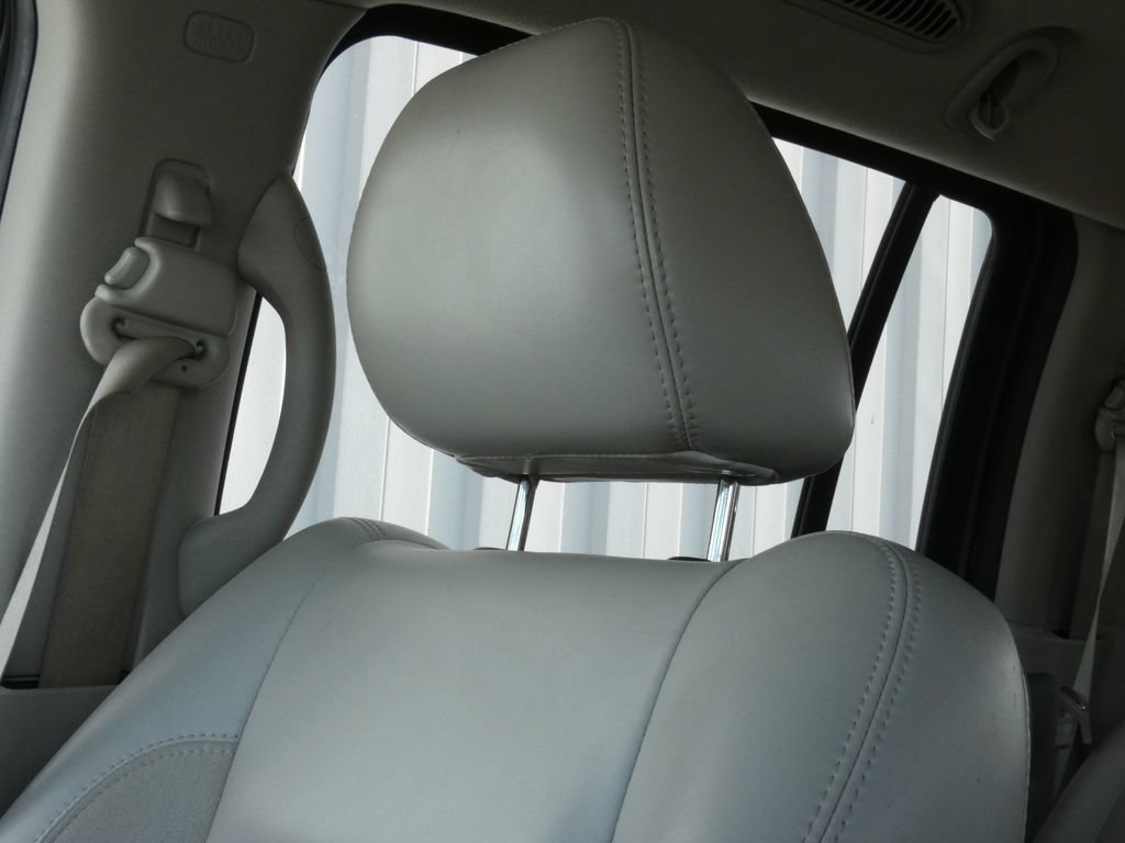 Used 2008 Chrysler Aspen Limited AWD/4WD image 33