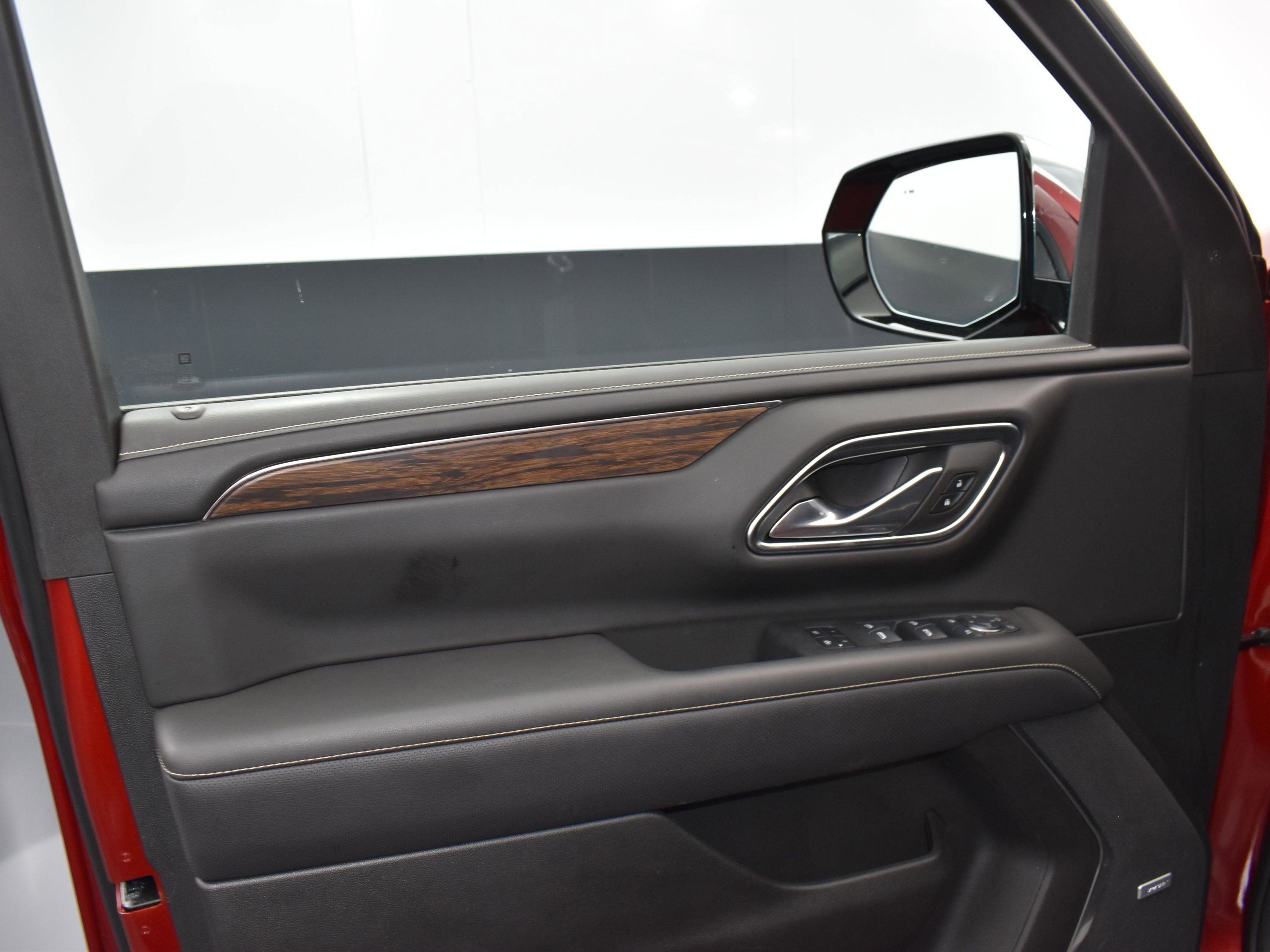 Certified 2024 Chevrolet Suburban Premier w/ Premium Package image 13