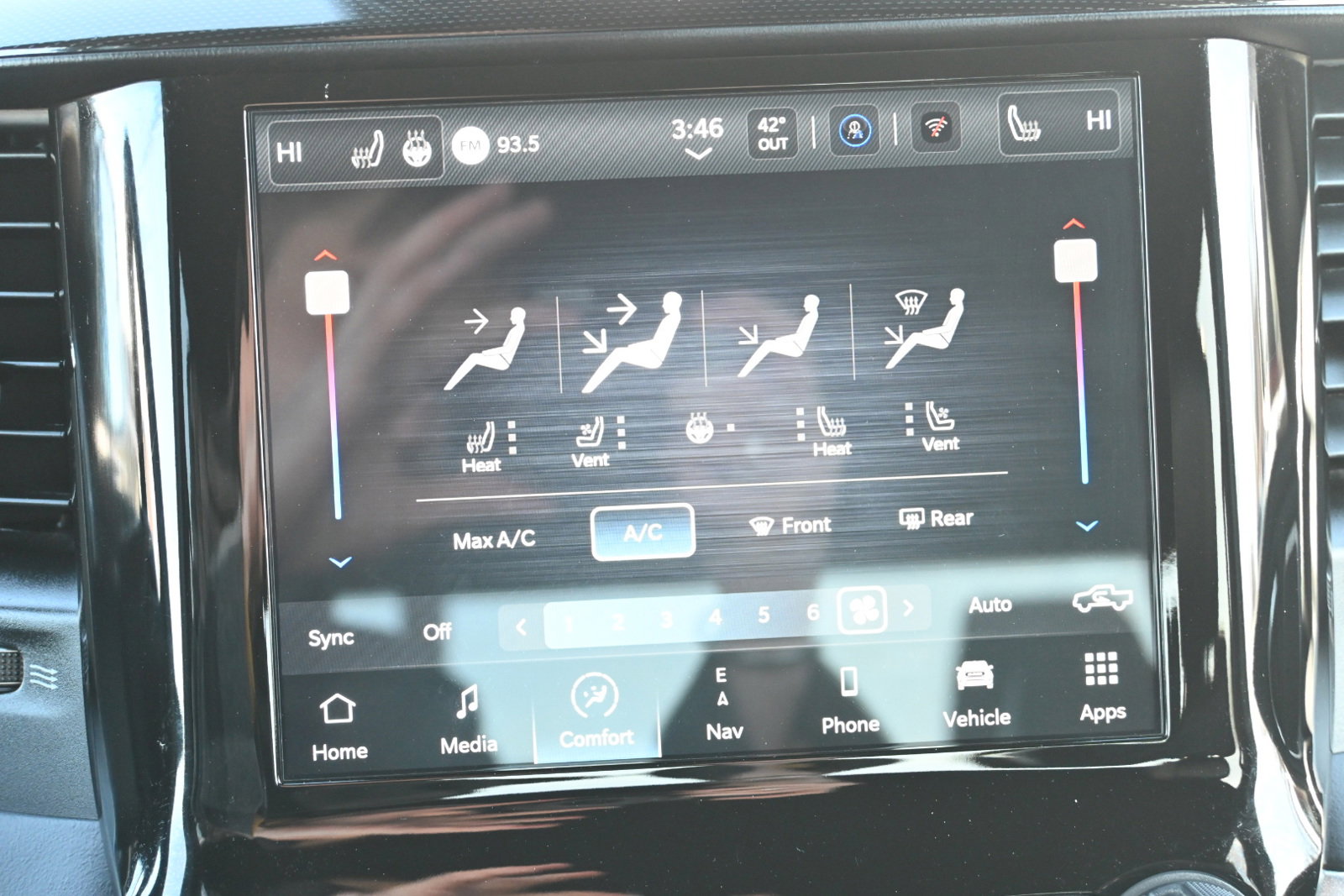 Used 2022 RAM 1500 Laramie image 22