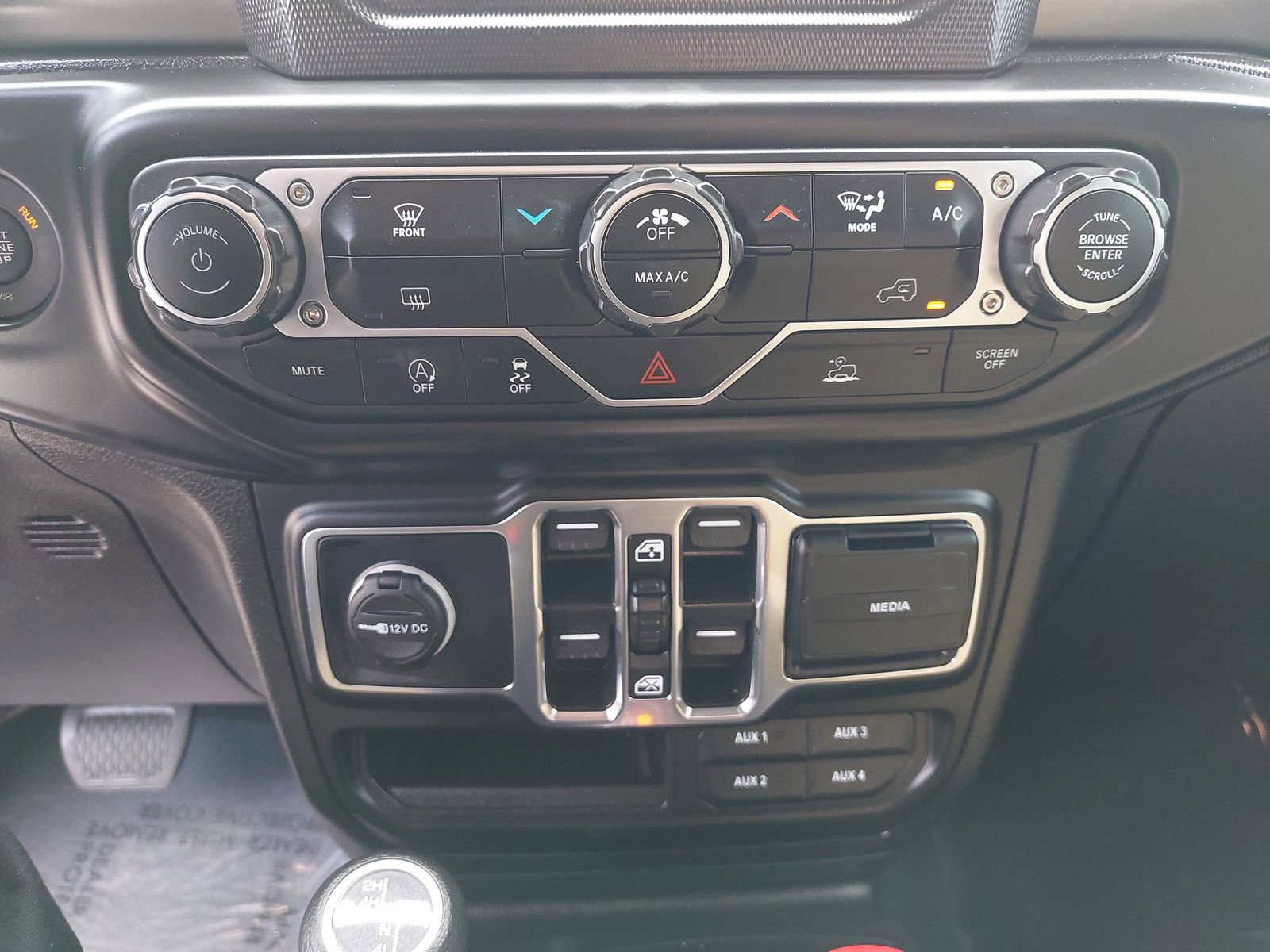 Used 2023 Jeep Gladiator Sport AWD/4WD image 22