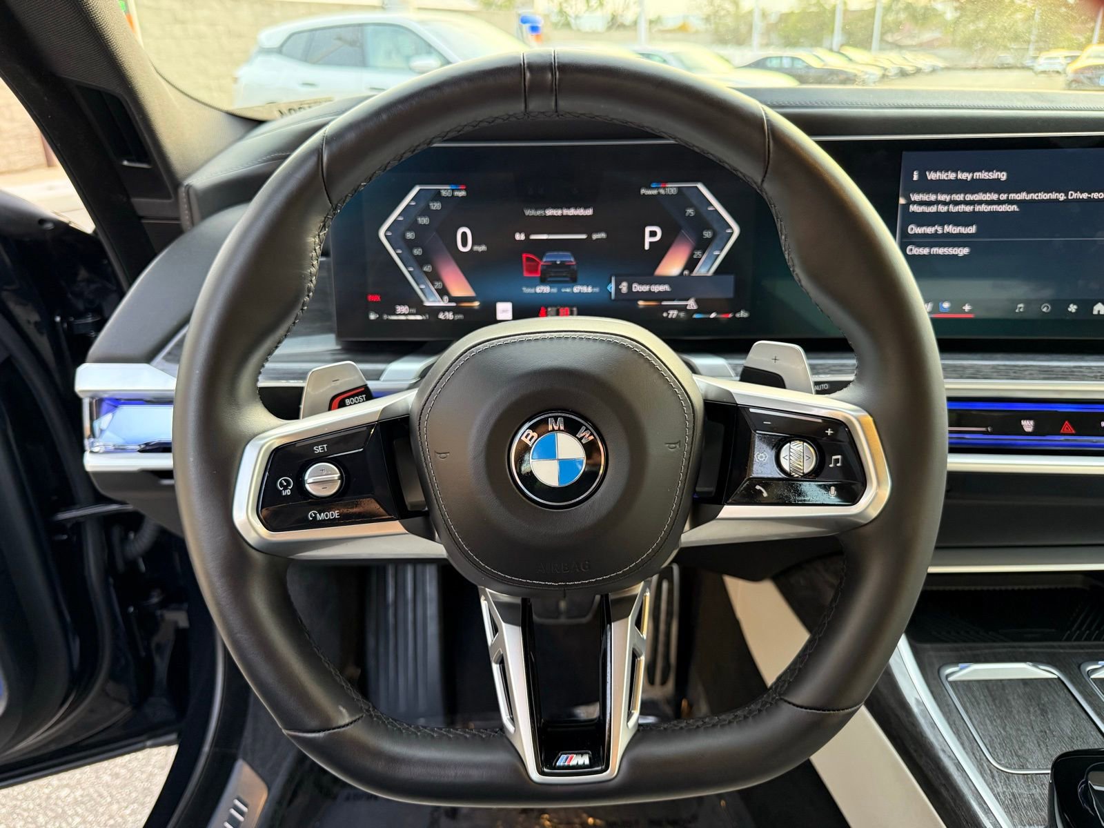 Used 2025 BMW 760i xDrive image 26