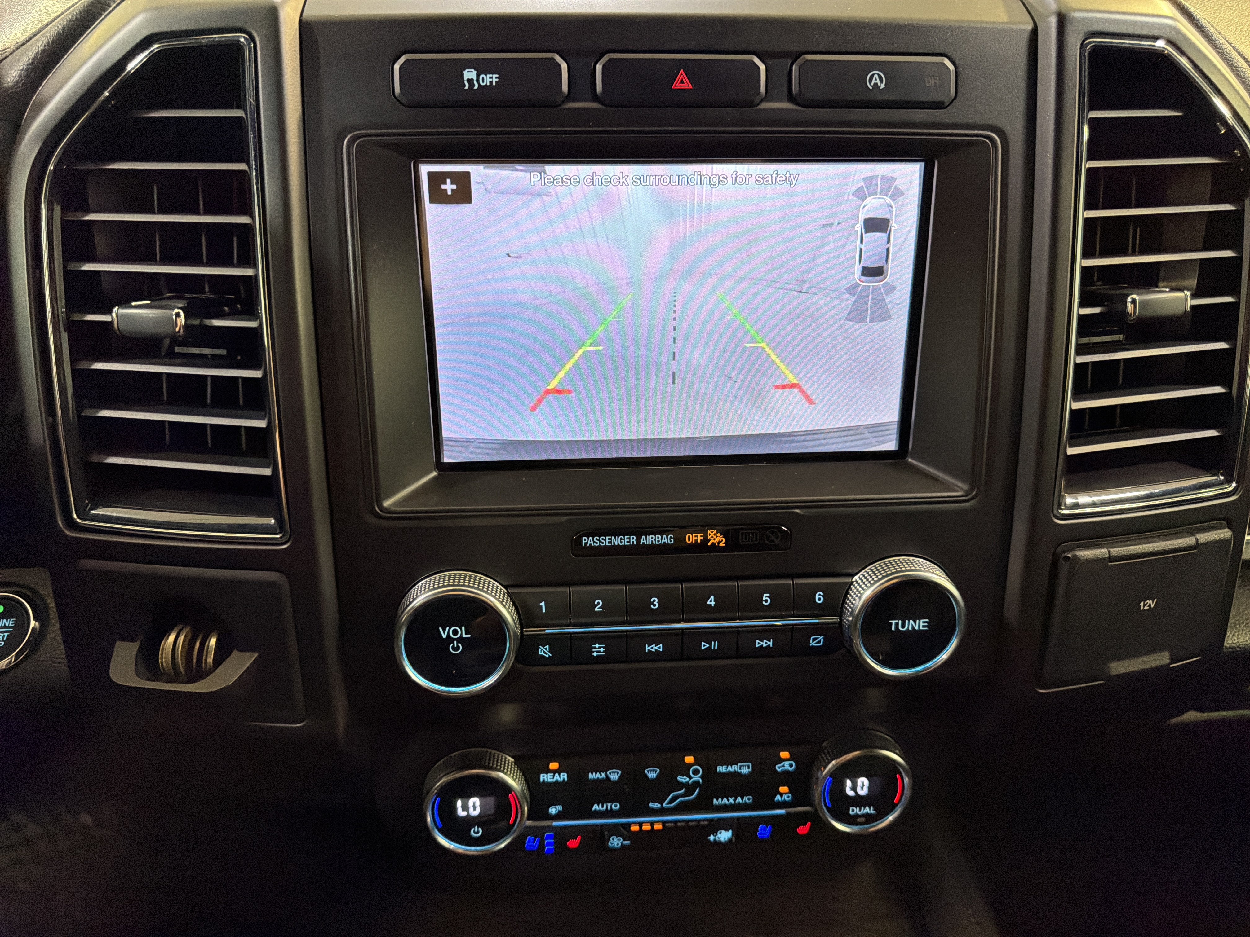 Used 2019 Ford Expedition Limited RWD image 22