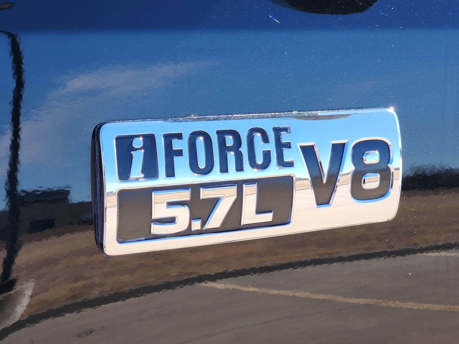 Used 2017 Toyota Tundra SR5 image 12