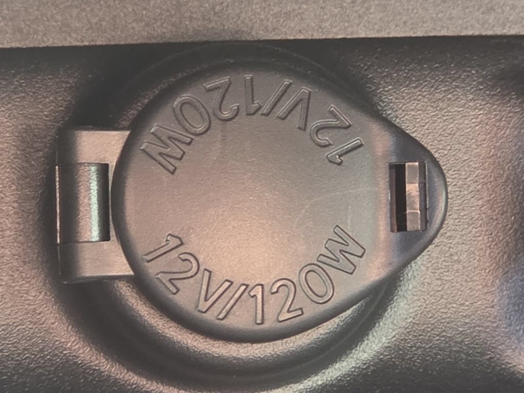 Used 2025 Toyota RAV4 XLE w/ Convenience Package AWD/4WD image 9