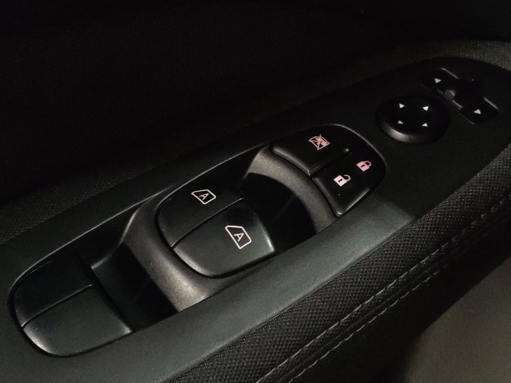 Used 2017 Nissan Pathfinder SV w/ Cargo Package FWD image 27
