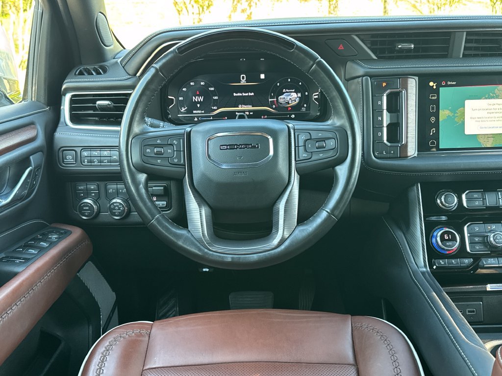 Used 2023 GMC Yukon XL Denali Ultimate AWD/4WD image 14