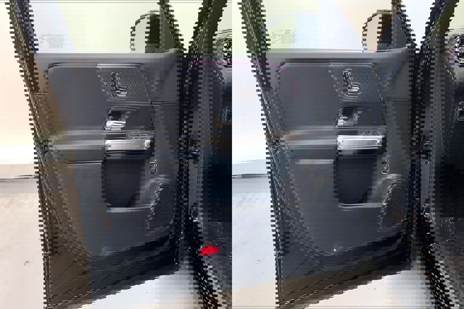 Certified 2021 Mercedes-Benz GLB 250 image 19