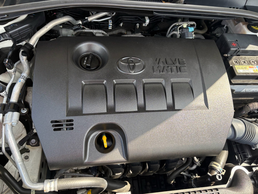 Used 2021 Toyota C-HR LE image 28