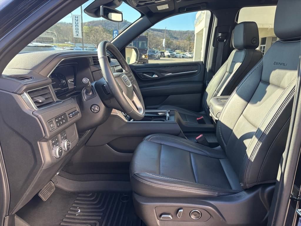 Used 2023 GMC Yukon Denali image 10