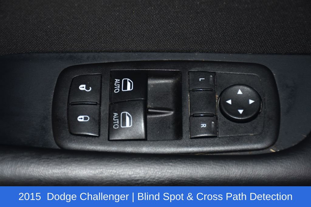 Used 2015 Dodge Challenger SXT w/ Driver Convenience Group image 14