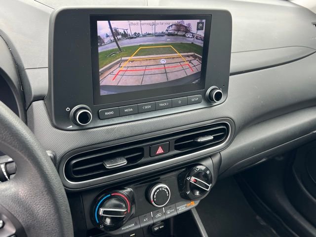 Used 2022 Hyundai Kona SEL image 22