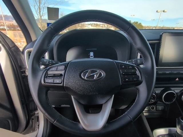 Used 2023 Hyundai Venue SEL w/ Cargo Package image 12