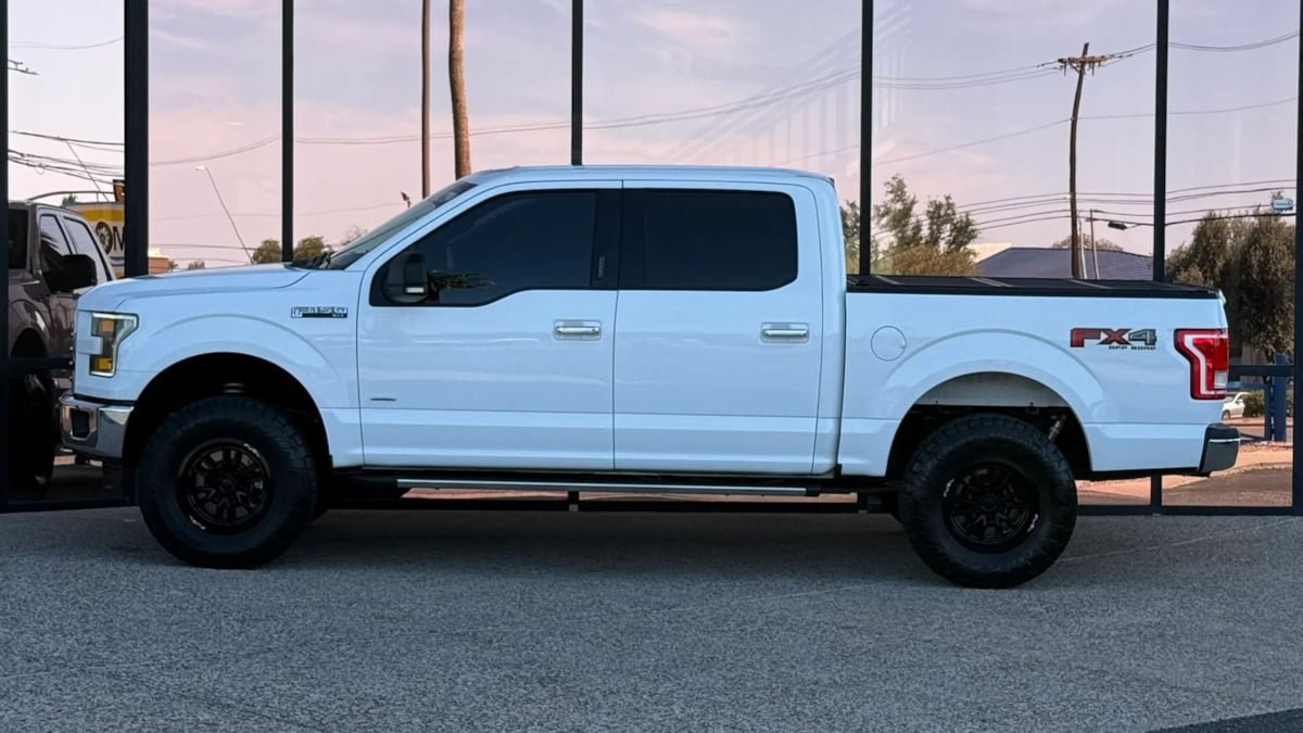 Used 2016 Ford F150 XLT w/ Equipment Group 302A Luxury AWD/4WD image 4
