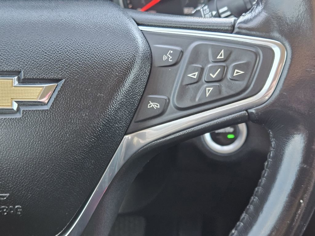 Used 2020 Chevrolet Equinox LT FWD image 35