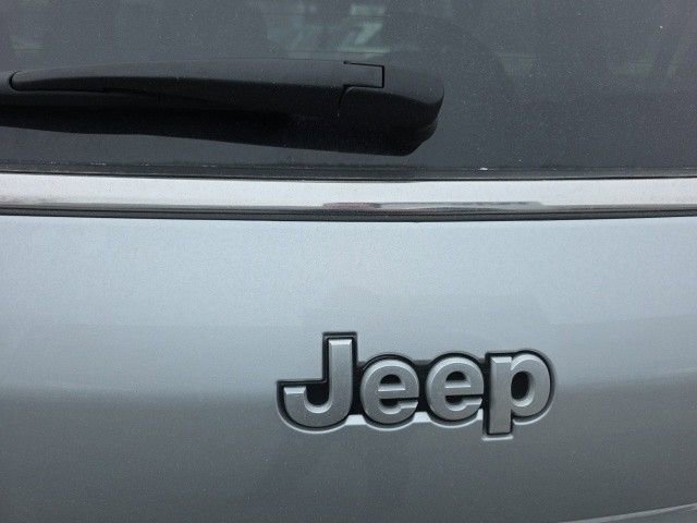 Used 2025 Jeep Grand Cherokee L Overland w/ Advanced Protech Group III image 21