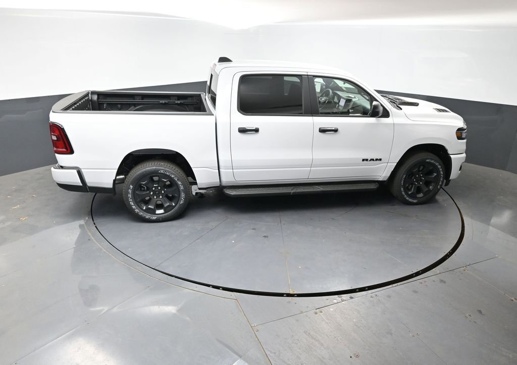 New 2026 RAM 1500 Express AWD/4WD image 30