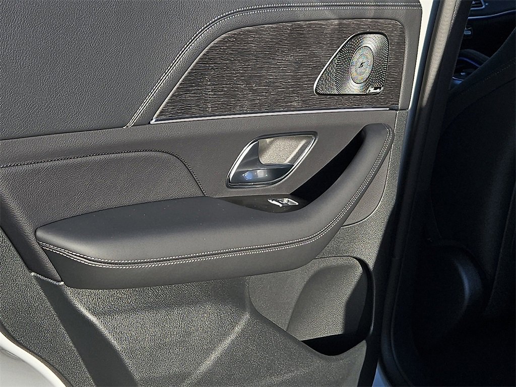 New 2026 Mercedes-Benz GLE 53 AMG 4MATIC Coupe image 16