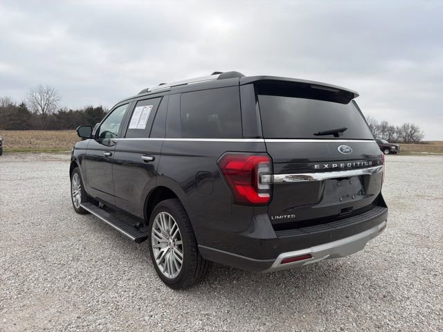 Used 2024 Ford Expedition Limited image 8