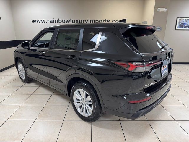 New 2026 Mitsubishi Outlander ES FWD image 4