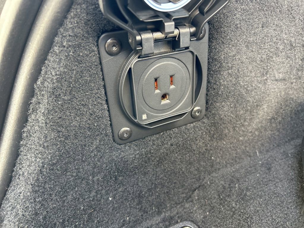 Used 2025 Cadillac Escalade IQ Sport 2 image 16