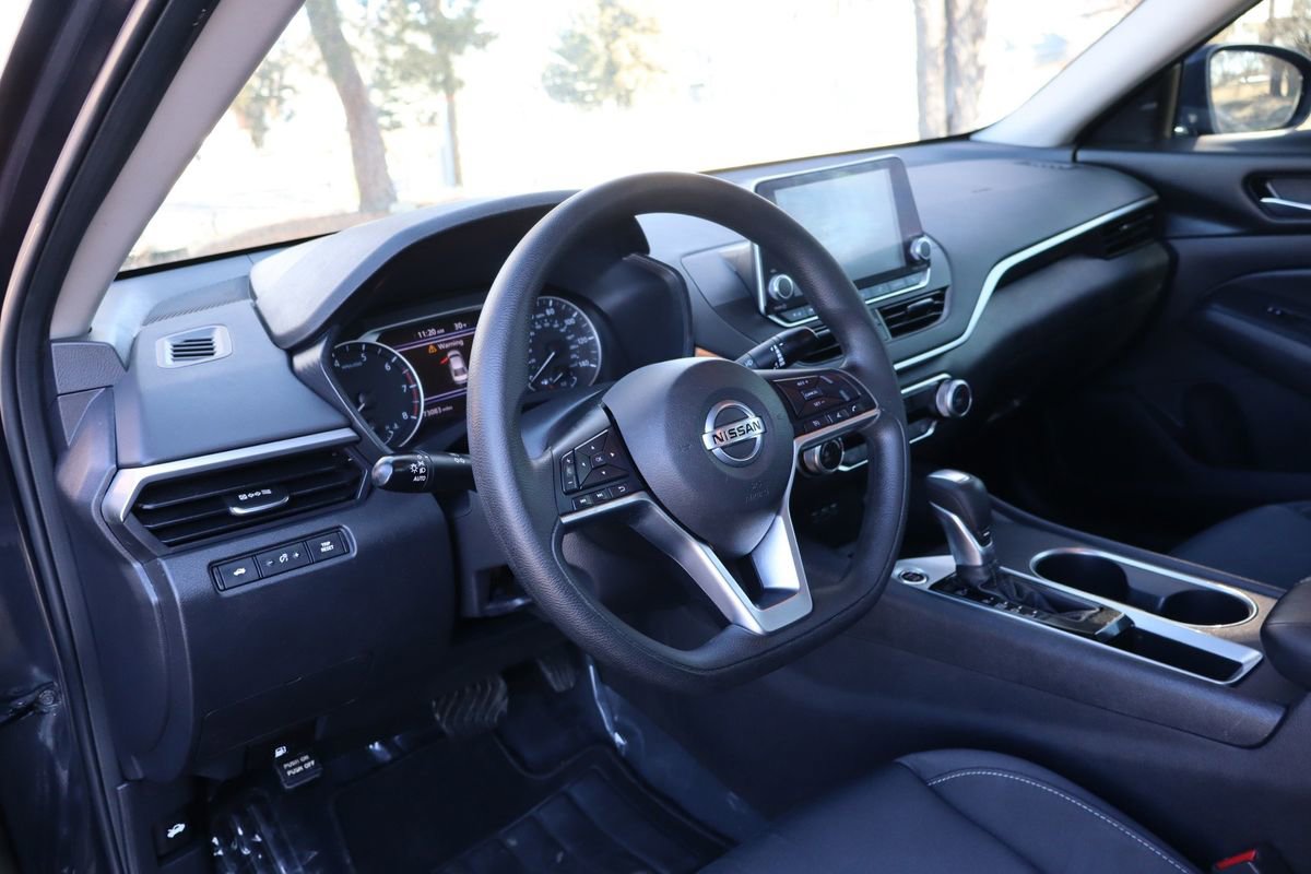 Used 2022 Nissan Altima 2.5 SV image 15