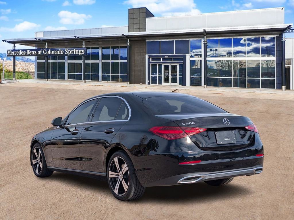 Used 2025 Mercedes-Benz C 300 4MATIC Sedan image 5