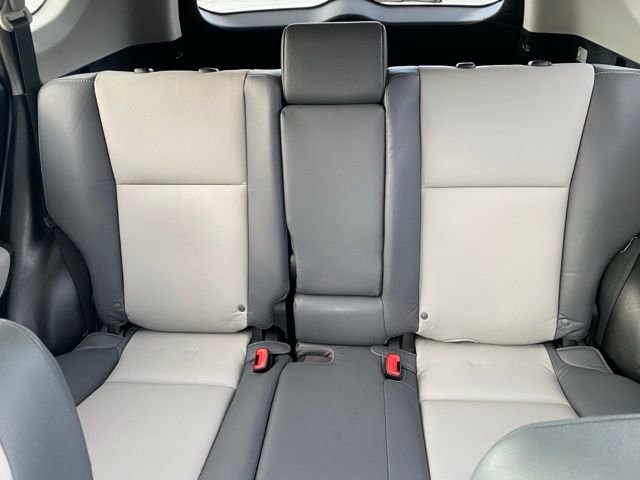 Used 2015 Toyota RAV4 Limited image 21