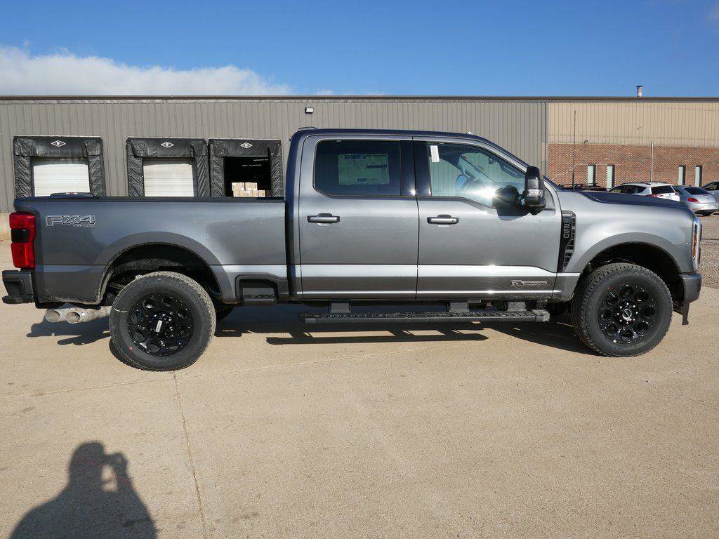 New 2026 Ford F250 Lariat w/ Black Appearance Package image 3