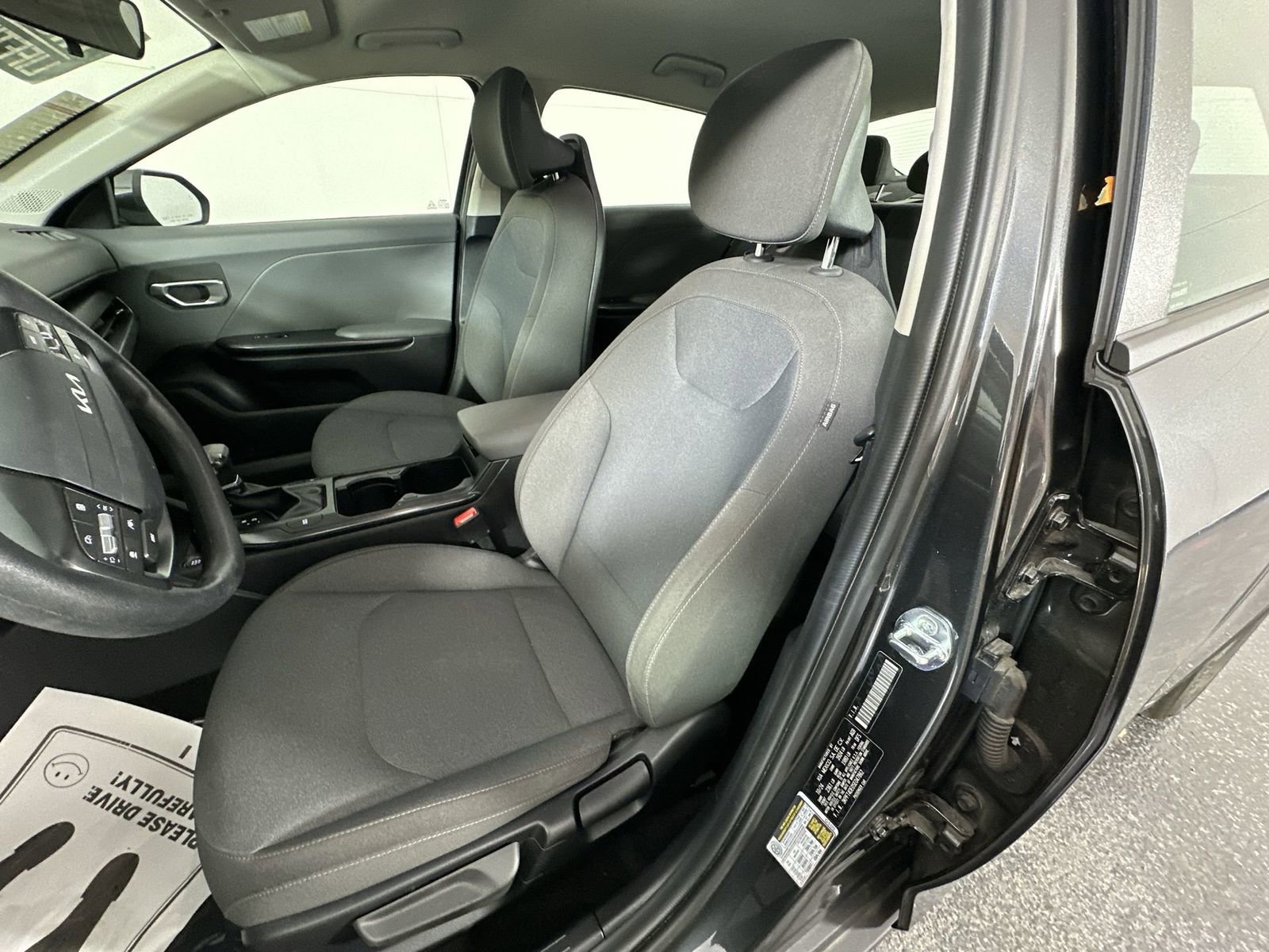 Used 2025 Kia K4 LXS image 11