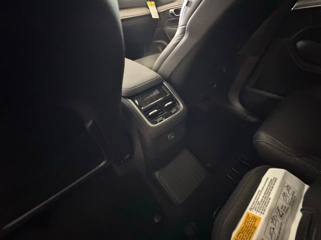 New 2025 Volvo XC90 T8 Ultra w/ Protection Package Premier image 19