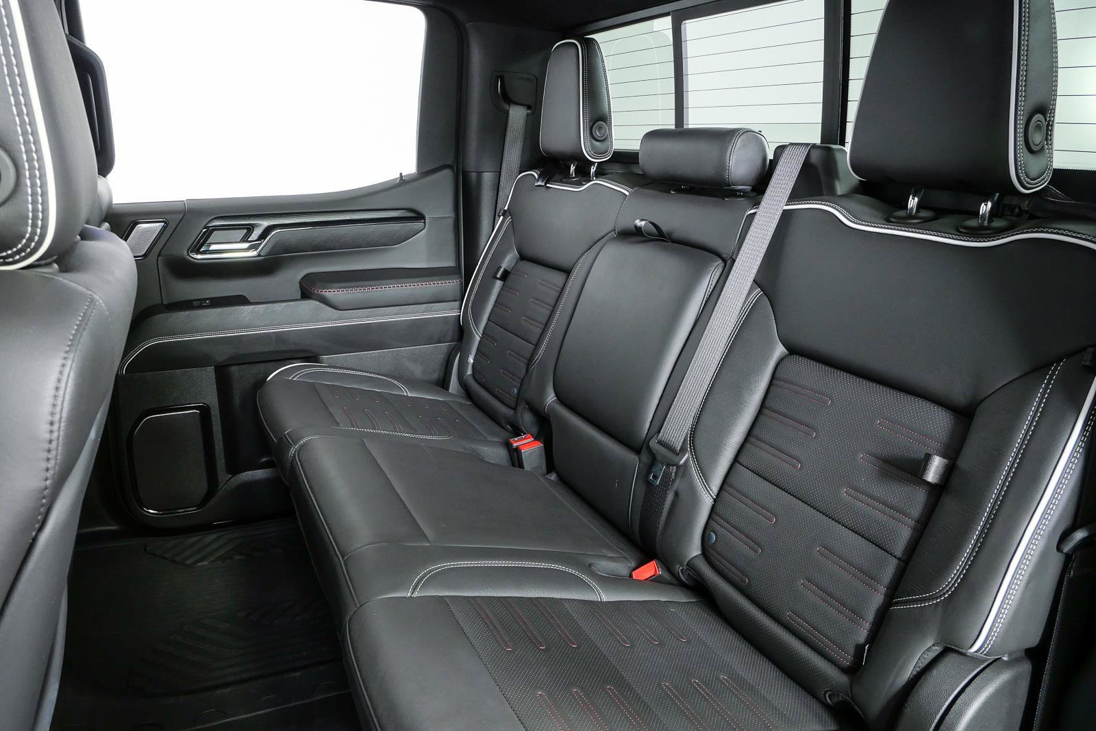Certified 2024 GMC Sierra 1500 AT4X w/ AT4X AEV Edition AWD/4WD image 18