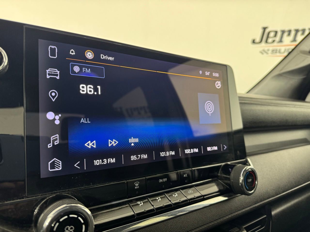 Used 2023 Chevrolet Colorado W/T RWD image 20
