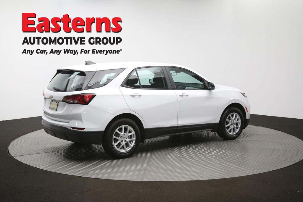Used 2022 Chevrolet Equinox LS FWD image 40