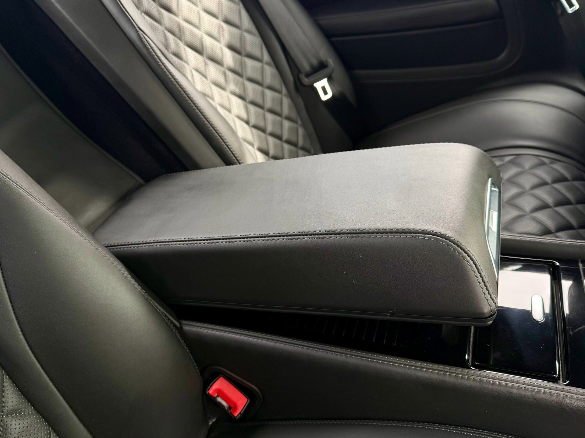 Used 2017 Bentley Continental GT image 19