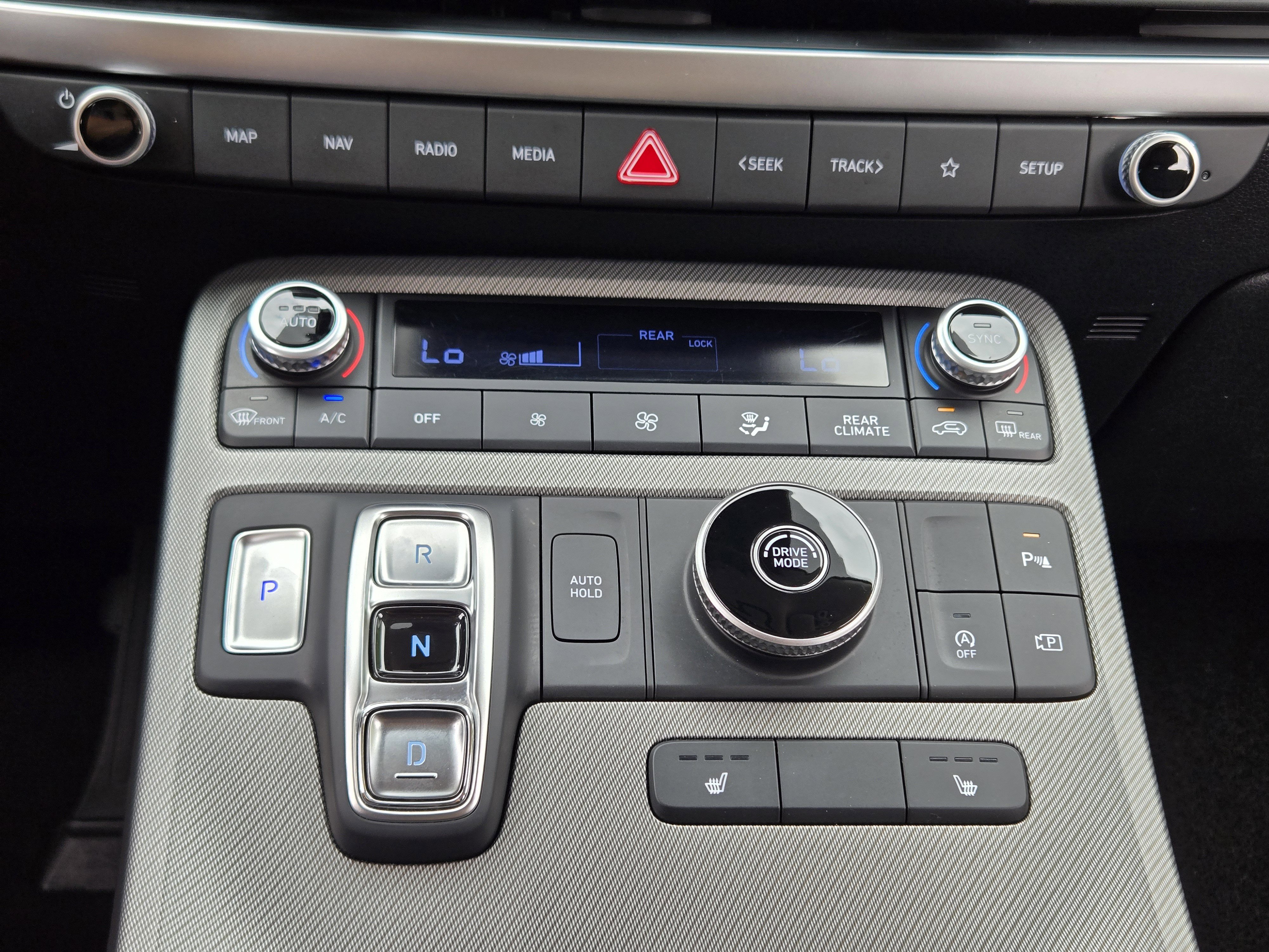 Used 2024 Hyundai Palisade SEL FWD image 18