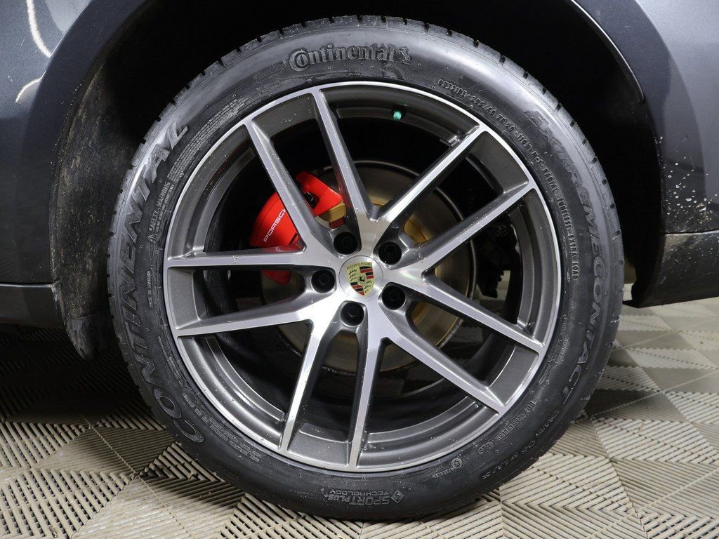 Used 2023 Porsche Macan S image 24