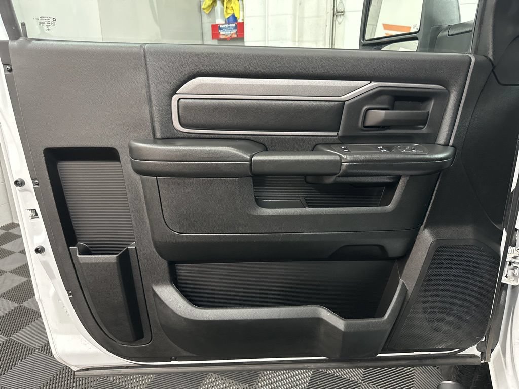 Used 2025 RAM 2500 Tradesman AWD/4WD image 17