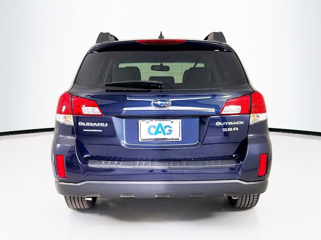 Used 2012 Subaru Outback 3.6R Limited AWD/4WD image 7
