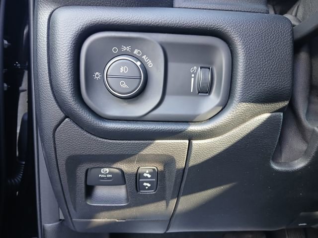 Used 2021 RAM 1500 Big Horn image 26