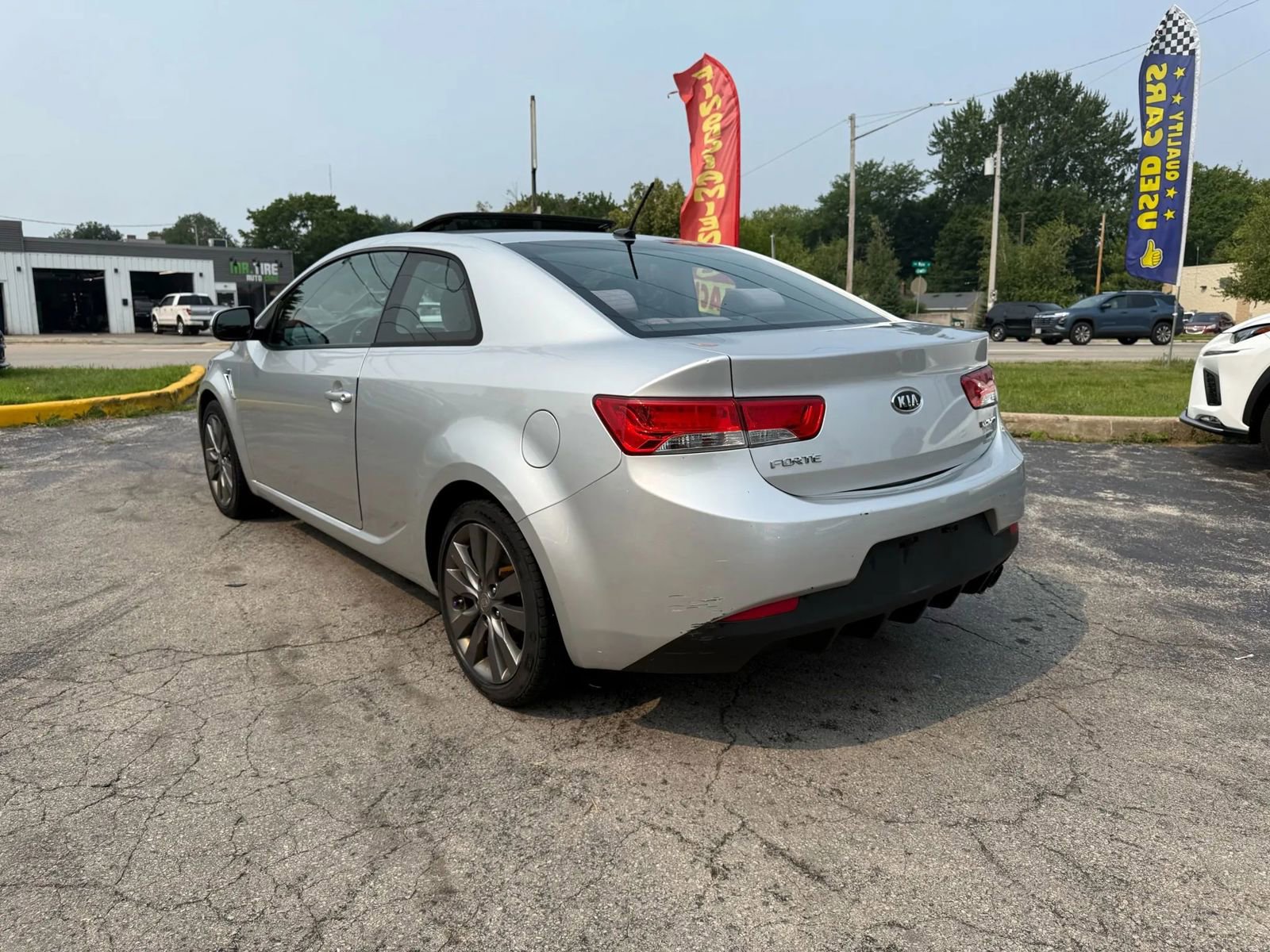 Used 2012 Kia Forte Koup SX image 3