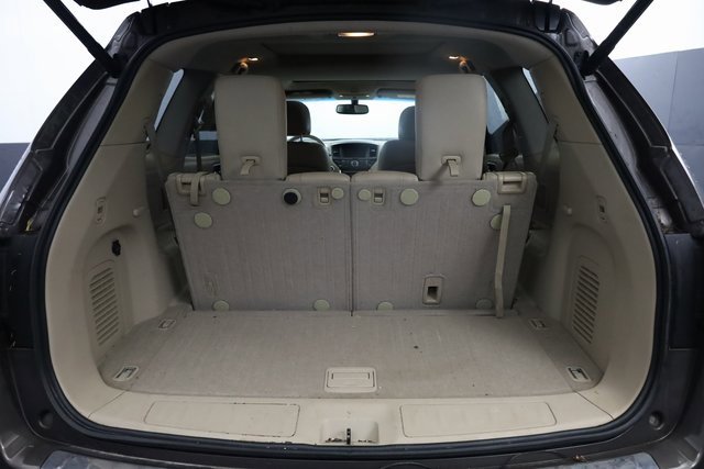 Used 2015 Nissan Pathfinder Platinum w/ Cargo Package image 28