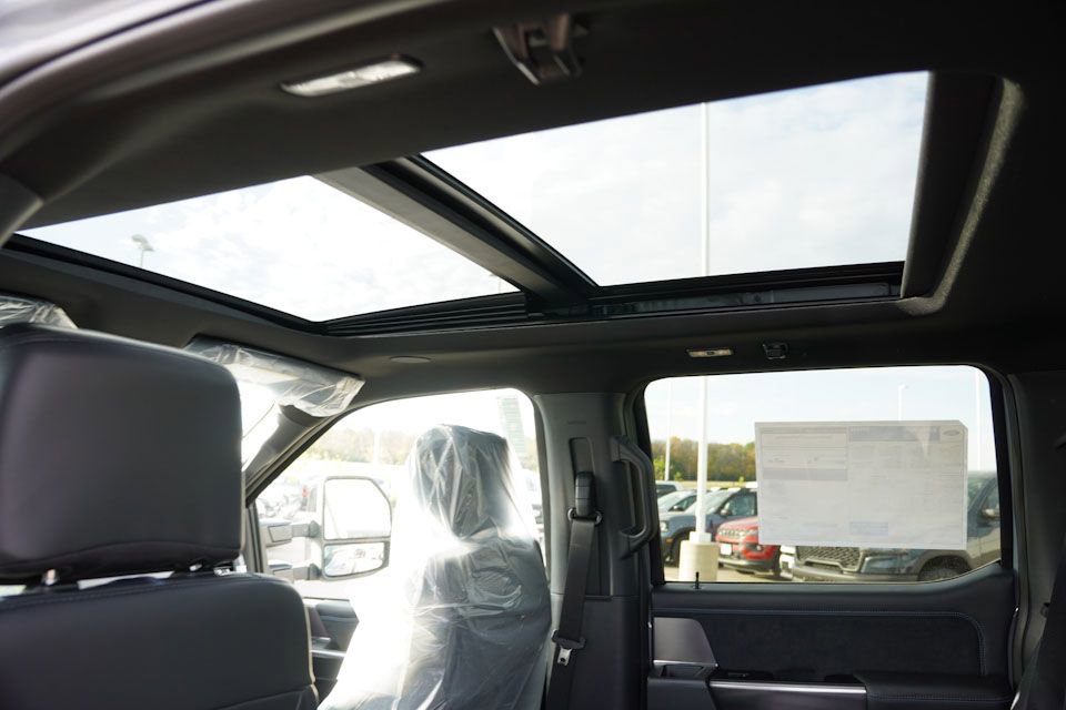 New 2026 Ford F250 Platinum image 11
